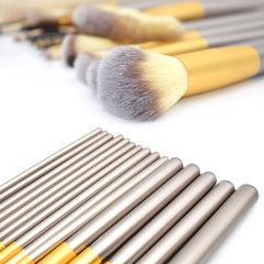 24 Brushes Set + PU Bag - Dolovemk Beauty